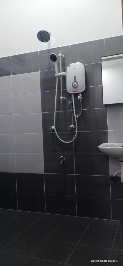 Adda Guest House Kota Bharu Bagian luar foto