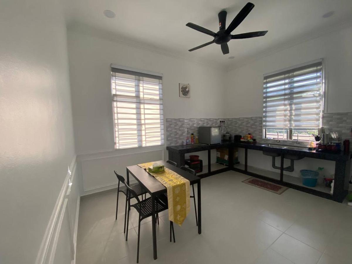 Adda Guest House Kota Bharu Bagian luar foto